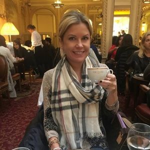 Meet your Posher, Theresa